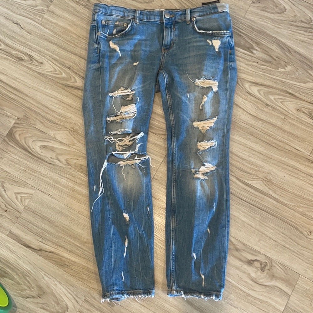 Zara jeans size 6